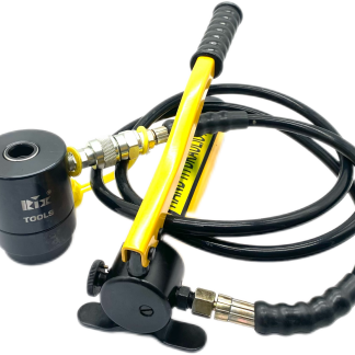Hydraulic cylinder with yellow handle and black hose